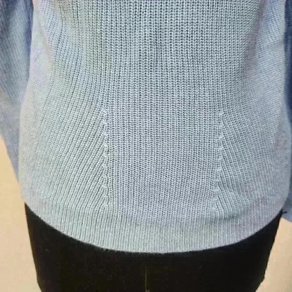 Croft & Barrow XS Petite Pretty Light Blue Sweater 3/4 Raglan Sleeves Hip Detail - Picture 2 of 10